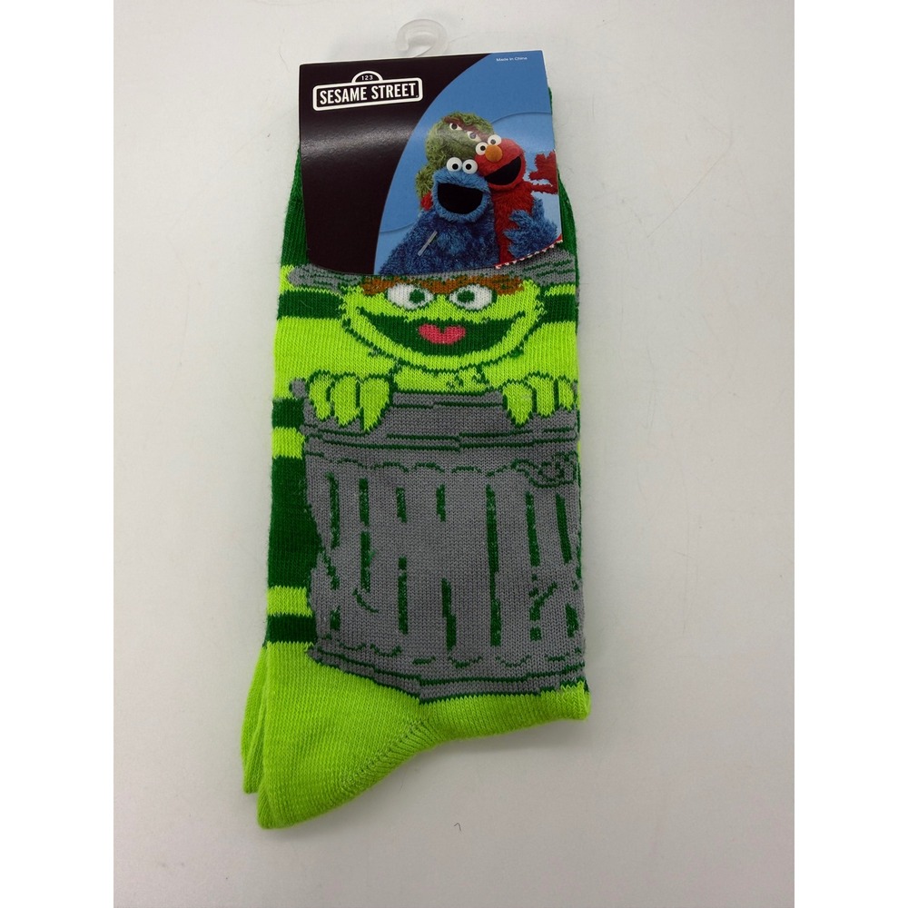 Sesame Street Oscar the Grouch Crew Socks Green Striped Bioworld Mens 8-12 NEW